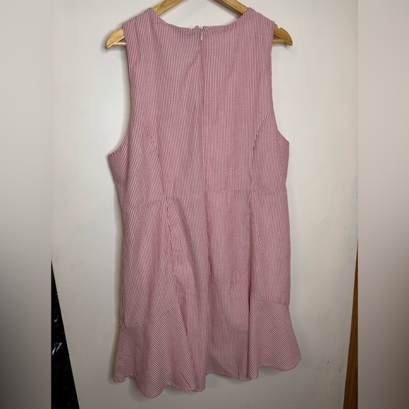 Nina Leonard Red and White Striped Seersucker Sleeveless Tiered Dress - Picture 4 of 7